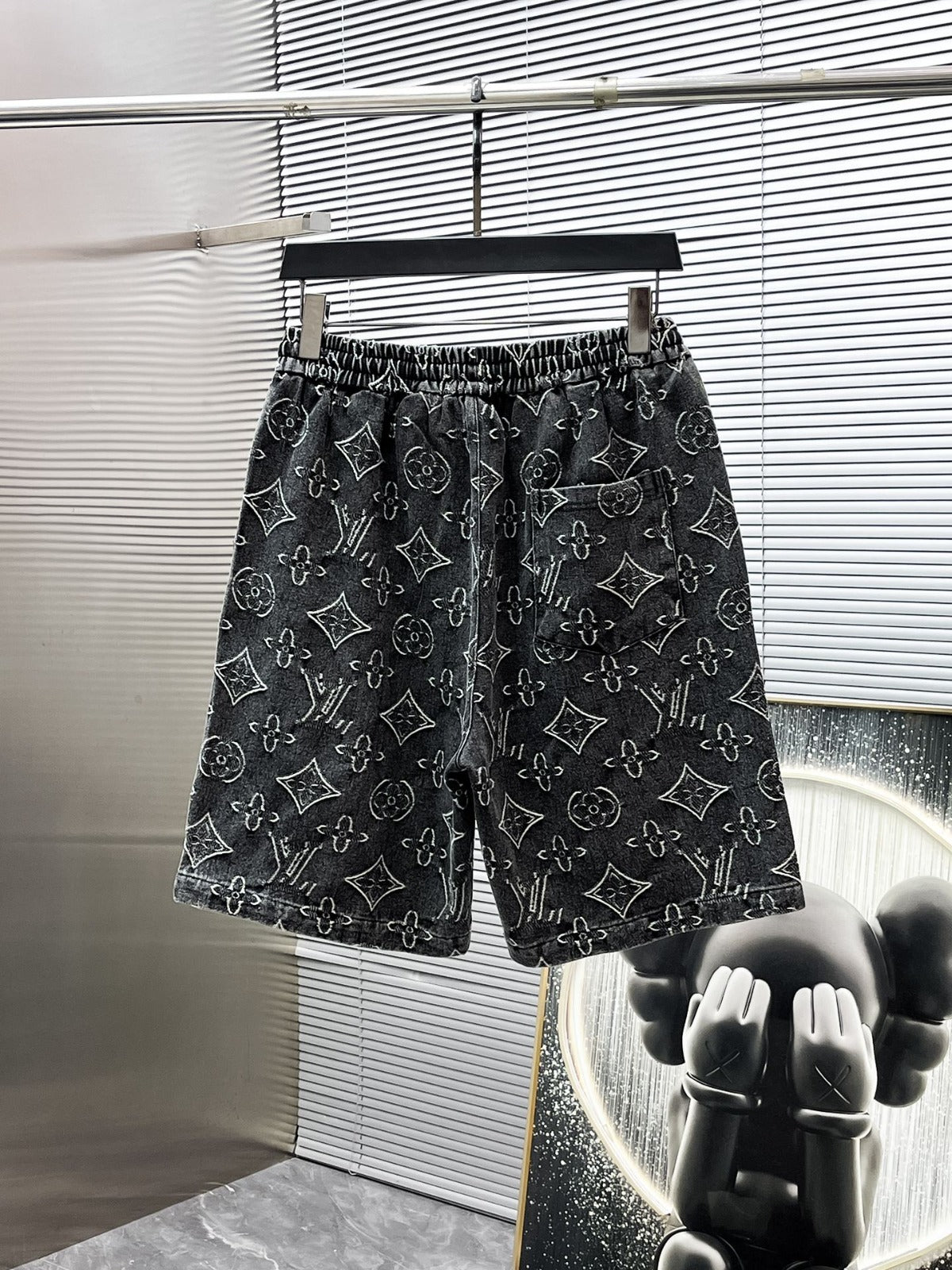Conjunto LV Louis Vuitton monograma LV em ganga