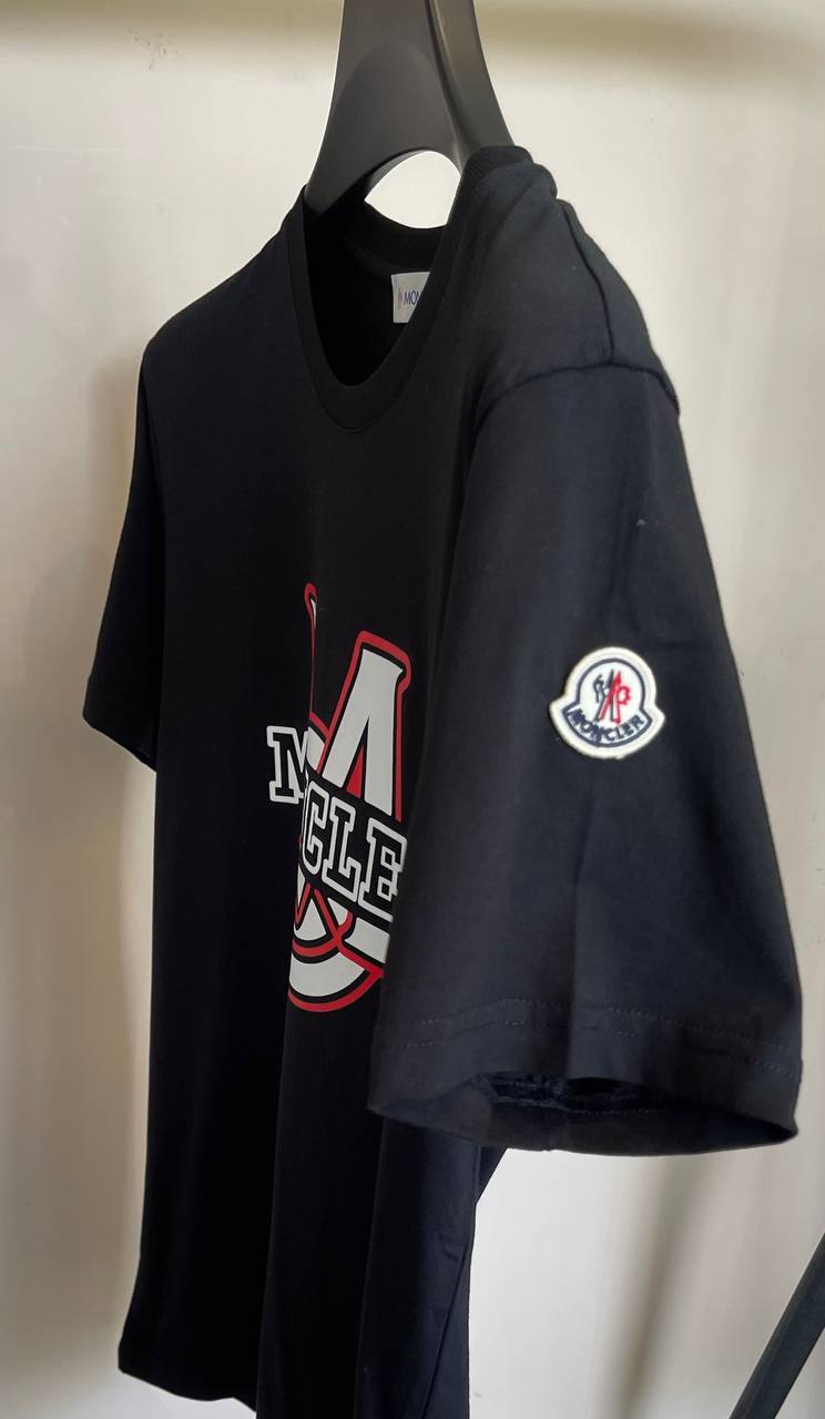 Moncler T-shirt