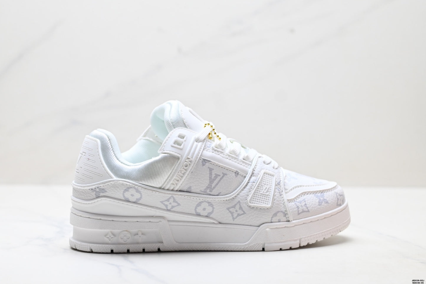 LV Louis Vuitton Trainer White Monochrome