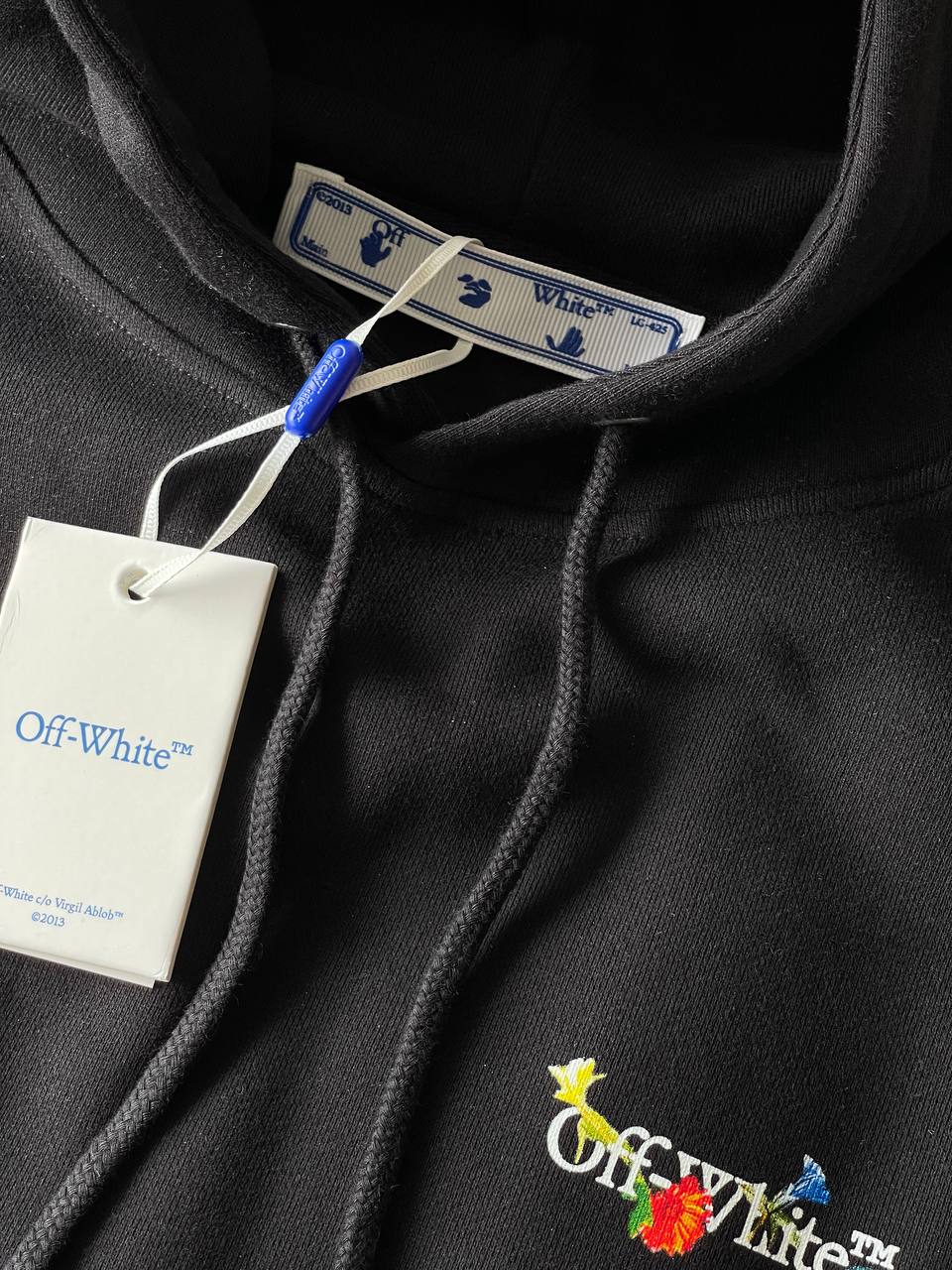 Sudadera Blanca Rota