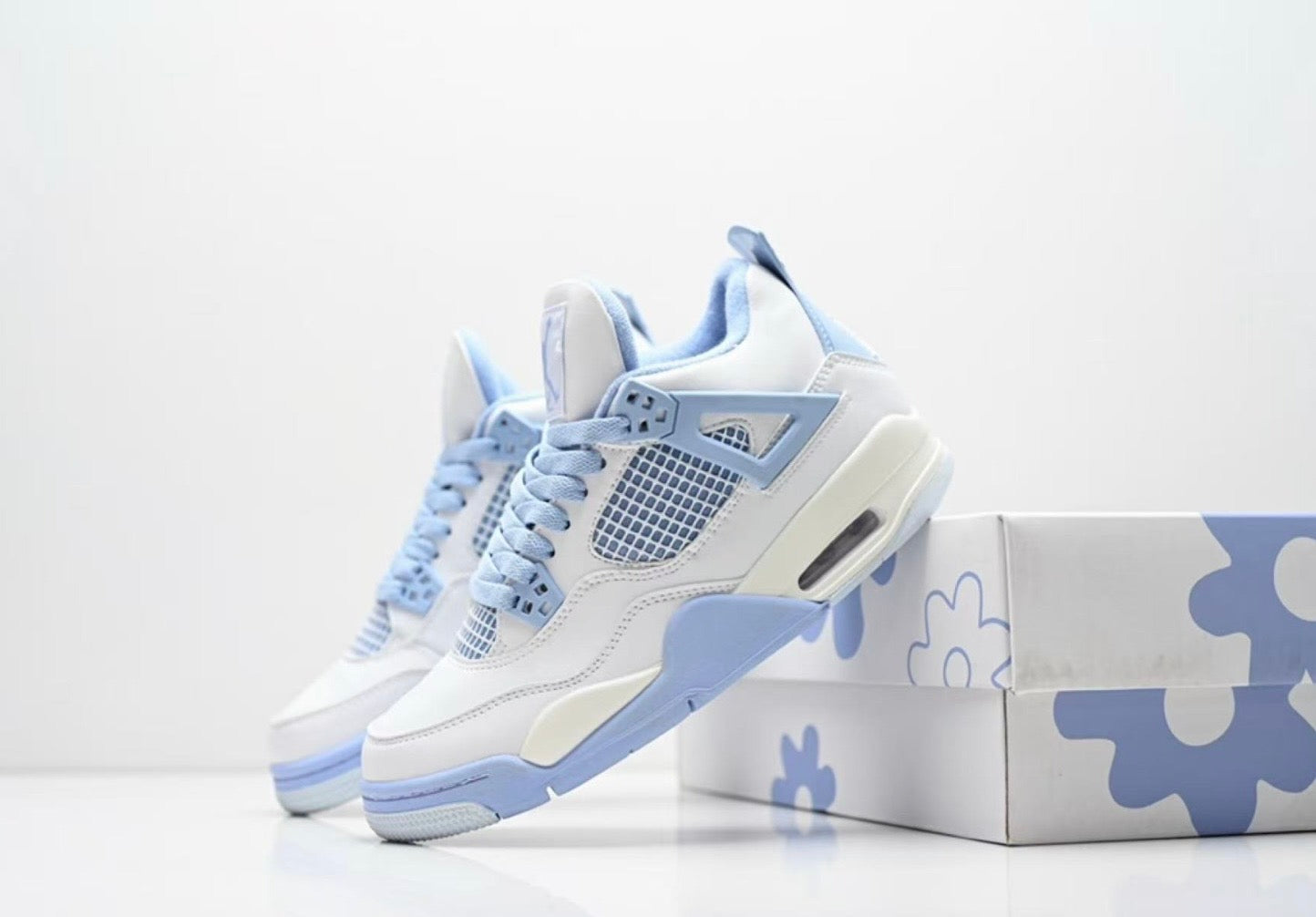Nike Air Jordan 4 Retro "Forget Me Not" / "Aluminum"