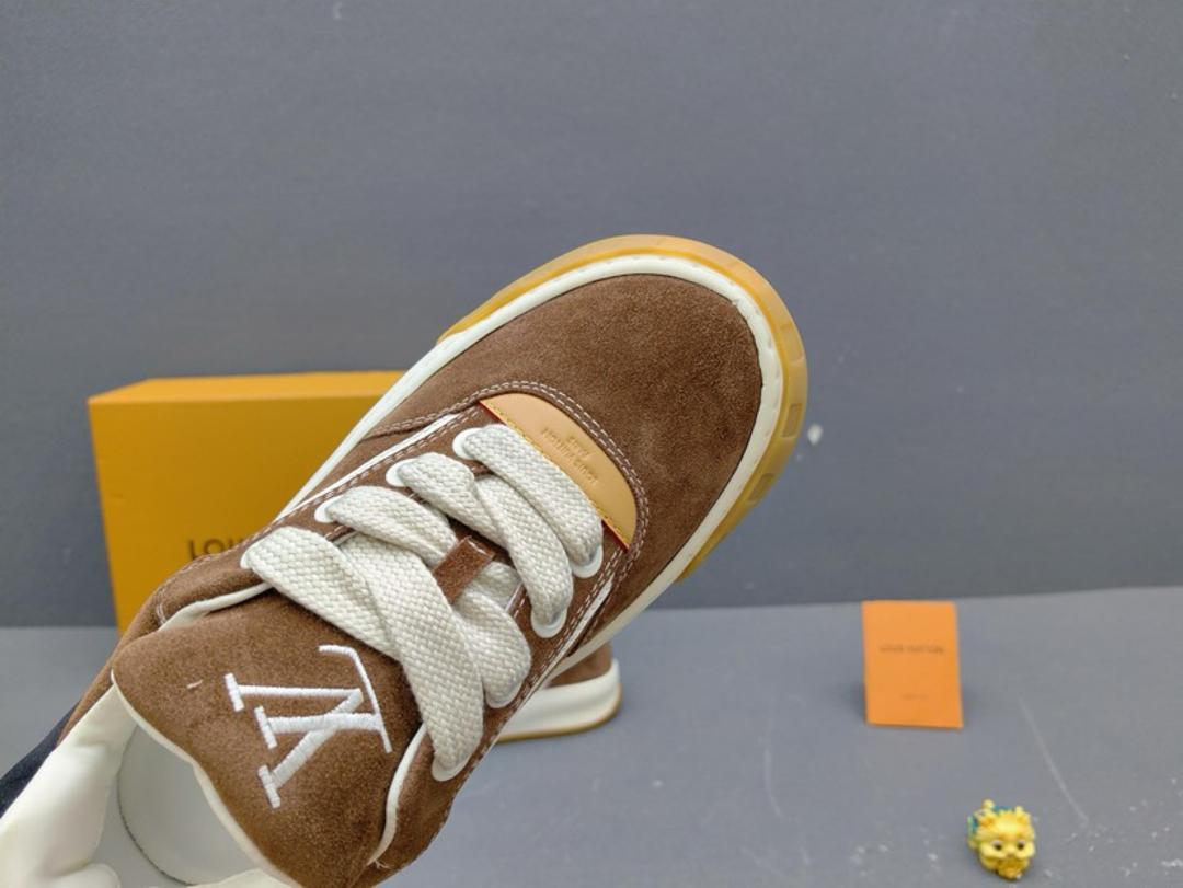 LV Louis Vuitton Tilted