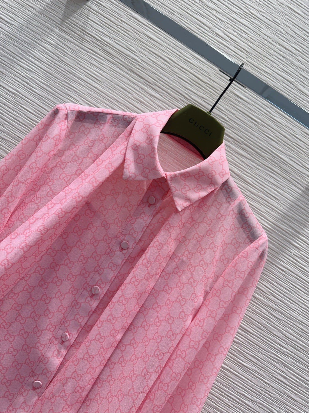 Blusa GG Gucci chifon de seda estampada