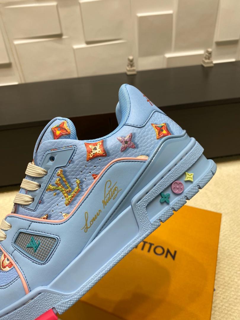 LV Louis Vuitton Trainer Monogram Donuts