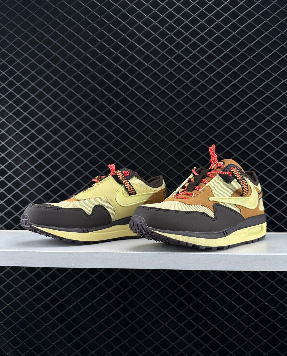 Nike Air Max 1 Travis Scott Cactus Jack Baroque Brown