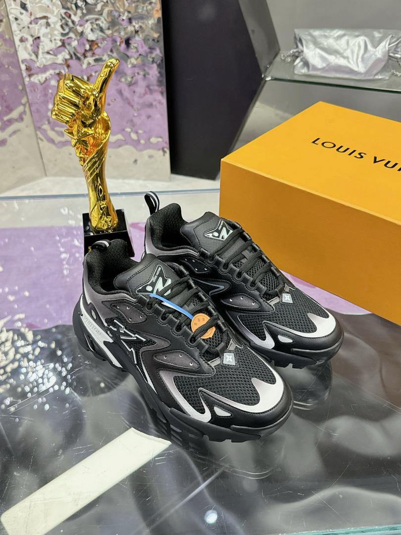 LV Louis Vuitton Trainer (Novo Modelo)