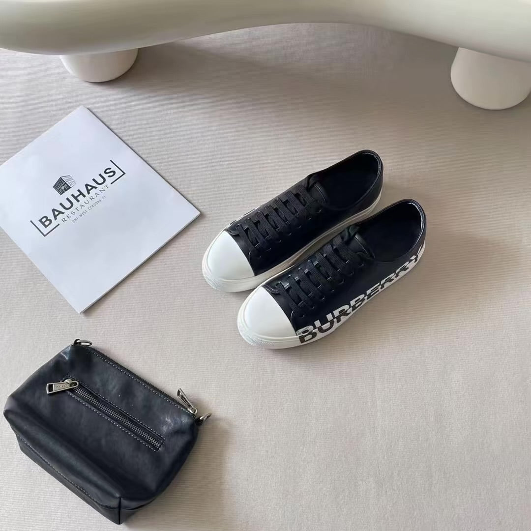 Burberry Sneakers
