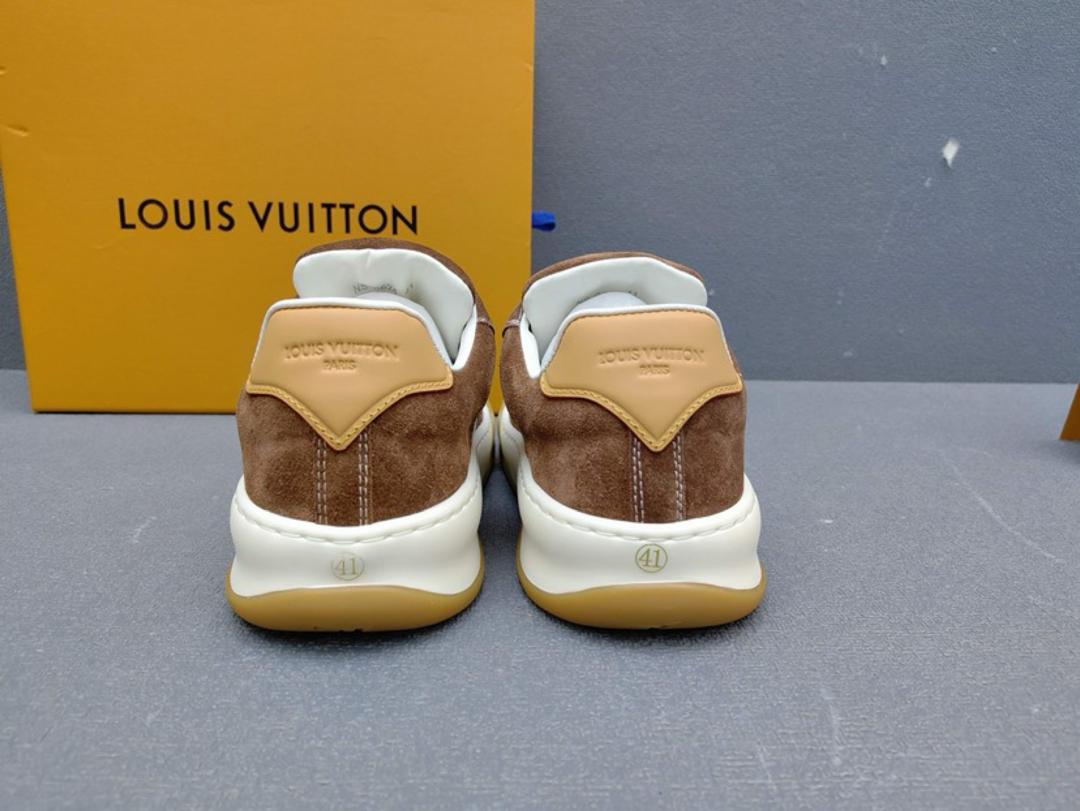 LV Louis Vuitton Tilted