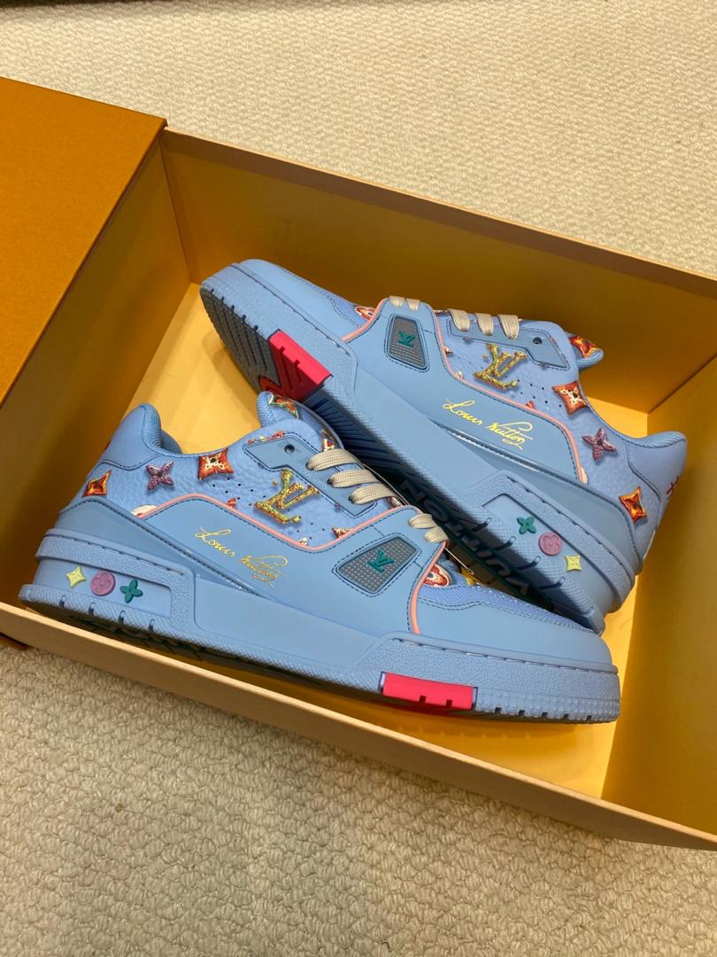 LV Louis Vuitton Trainer Monogram Donuts