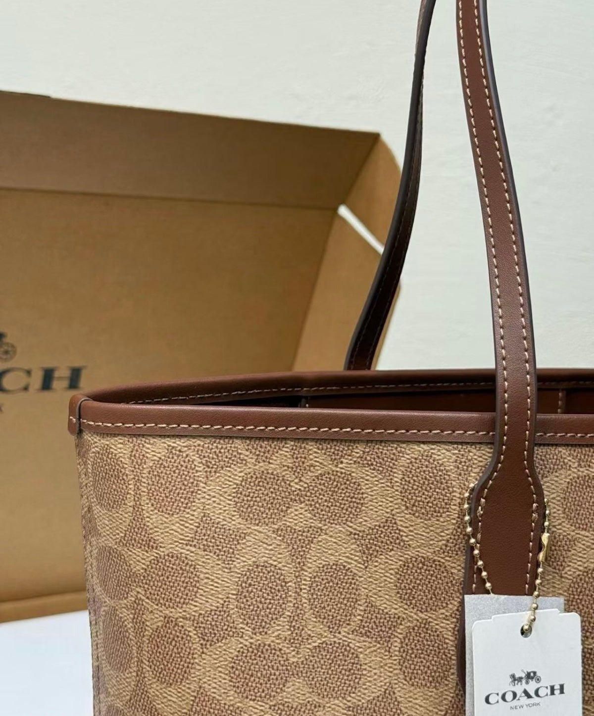 Coach City Tote Bag In Signature Canvas