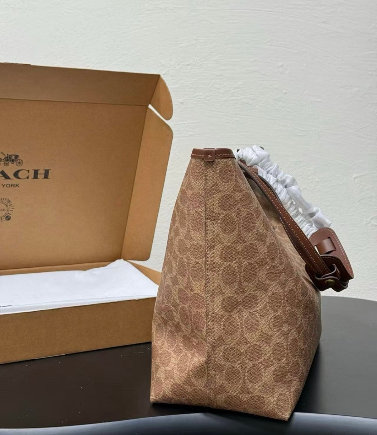 Coach City Tote Bag In Signature Canvas