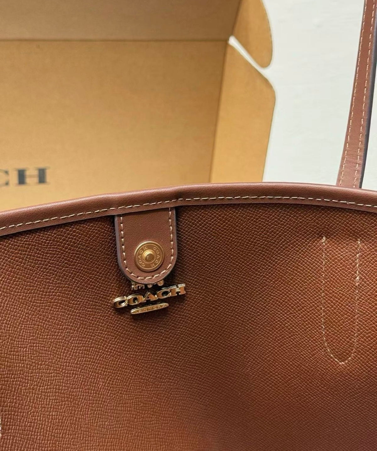 Coach City Tote Bag In Signature Canvas