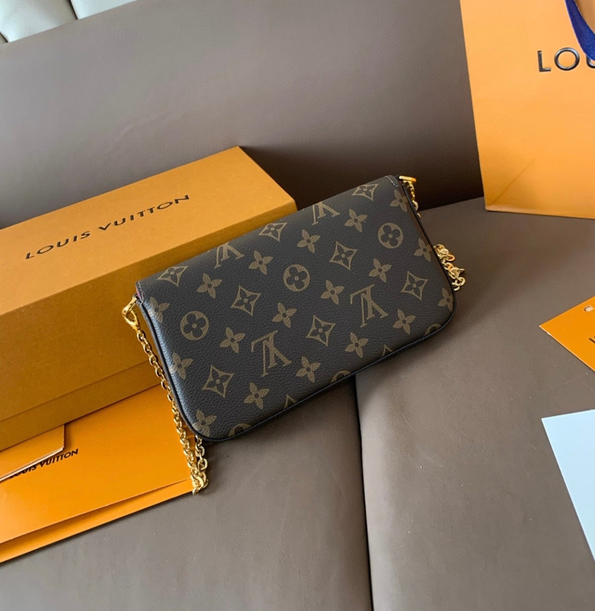 LV Louis Vuitton Pochette Félicie