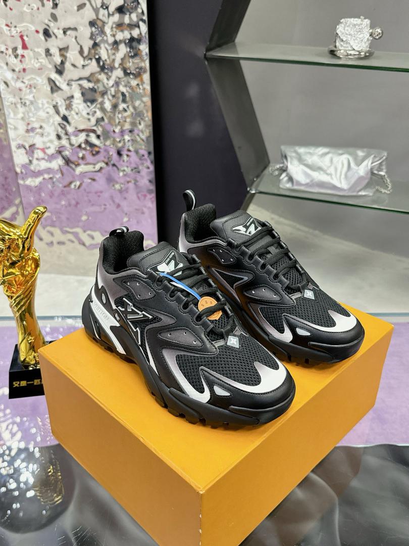 LV Louis Vuitton Trainer (Novo Modelo)