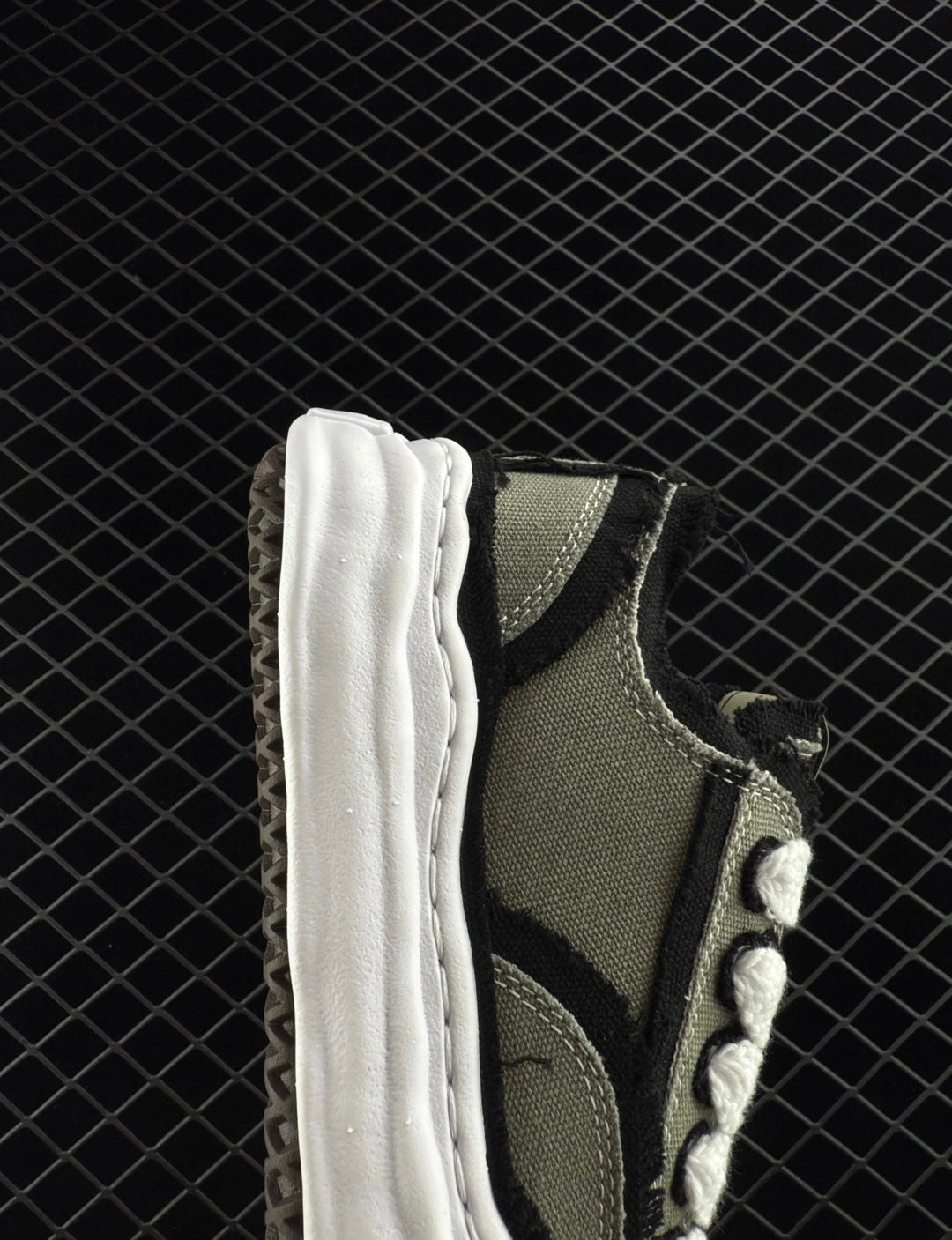 Maison Mihara Yasuhiro Peterson OG Sole Canvas Low Caqui