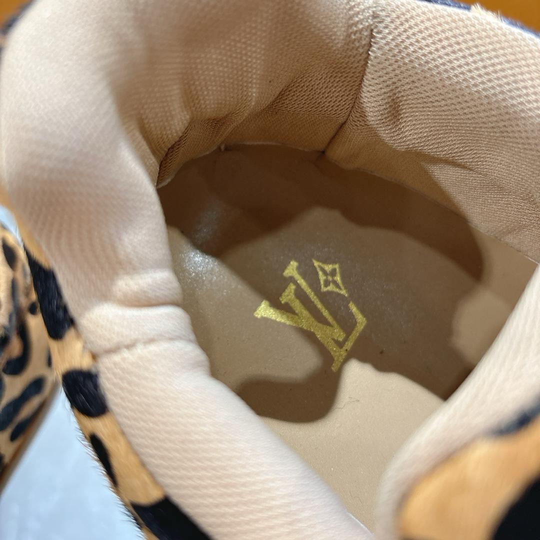 LV Louis Vuitton Yeti