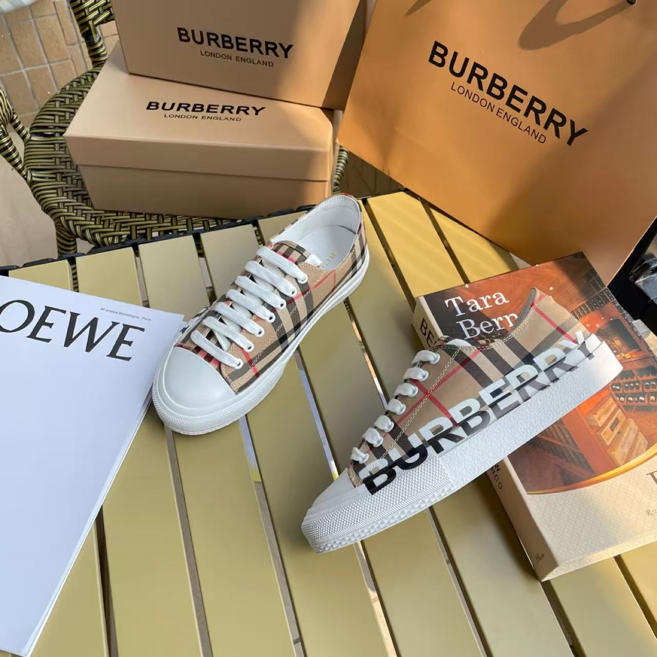 Sapatilhas Burberry Larkhall Xadrez Vintage