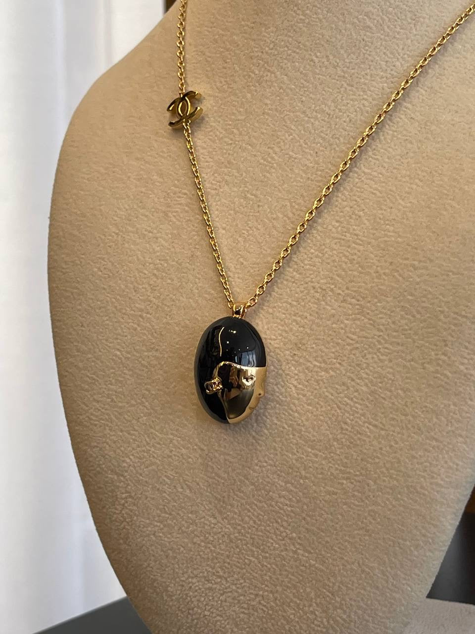 Colar Chanel Métiers d'art 2026