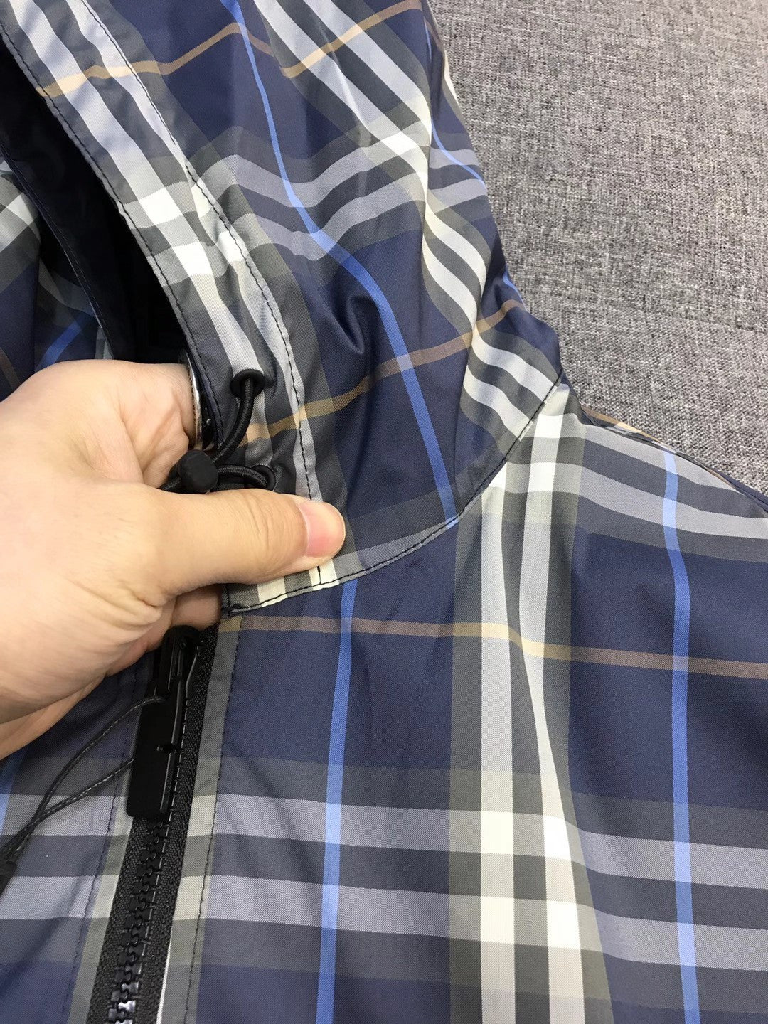 Casaco Burberry reversível modelo Newport