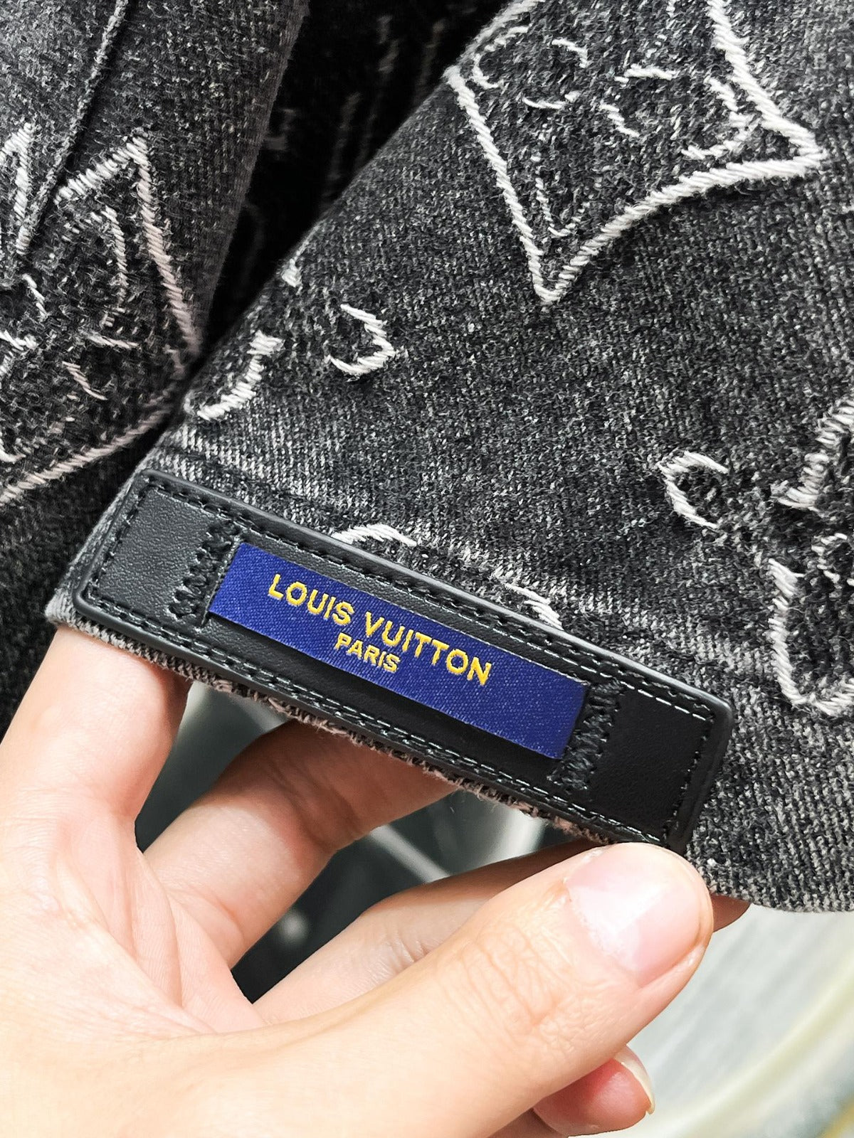 Conjunto LV Louis Vuitton monograma LV em ganga