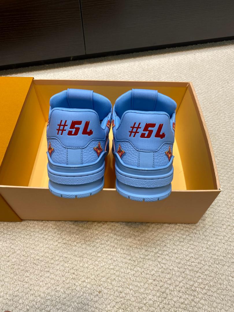 LV Louis Vuitton Trainer Monogram Donuts