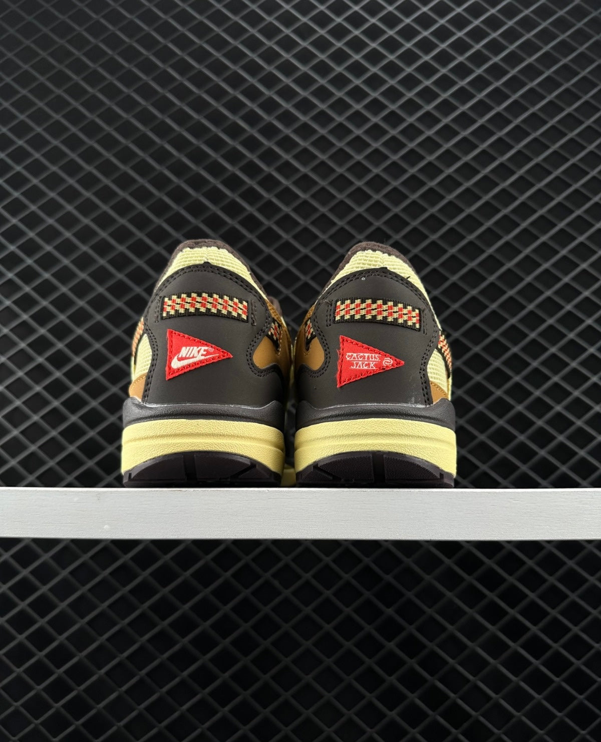 Nike Air Max 1 Travis Scott Cactus Jack Baroque Brown