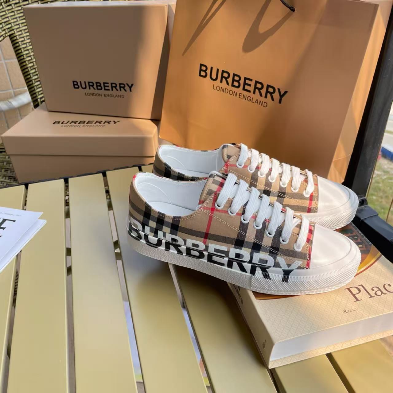 Sapatilhas Burberry Larkhall Xadrez Vintage