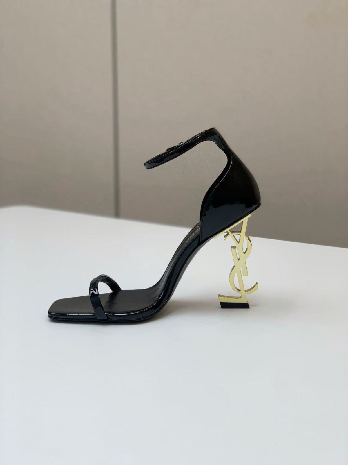 Salto alto YSL Opyum da Saint Laurent