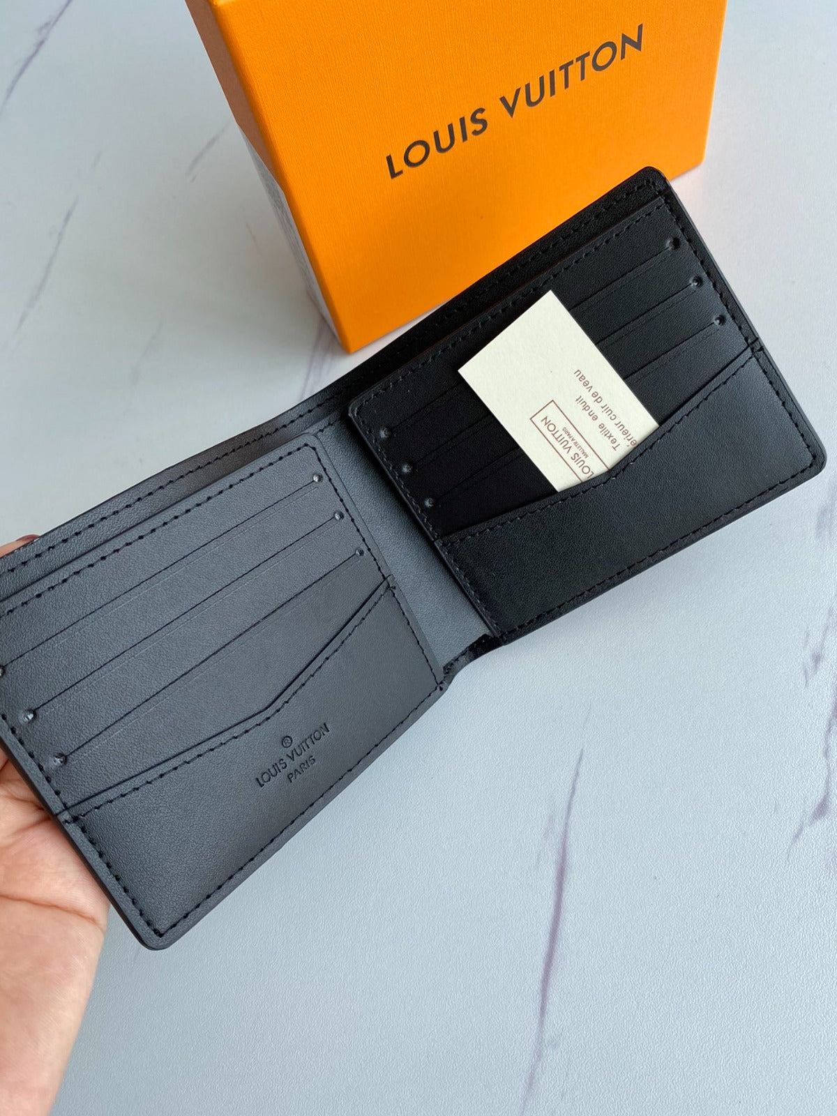 Carteira em pele LV Louis Vuitton