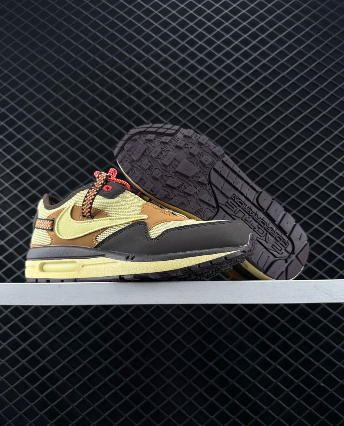 Nike Air Max 1 Travis Scott Cactus Jack Baroque Brown