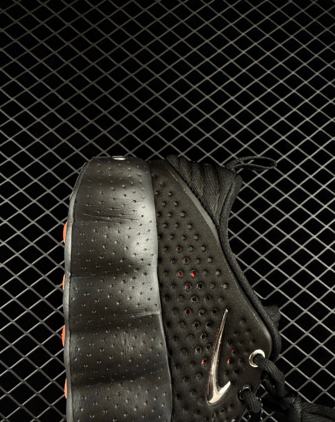 Nike Mind 002 — Black Hyper Crimson