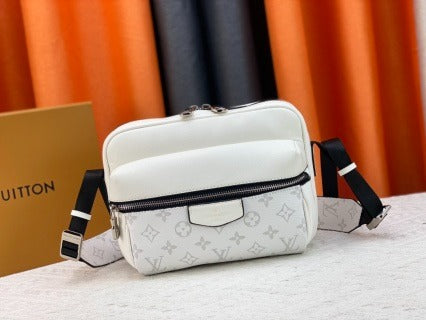 LV Louis Vuitton Monogram Eclipse