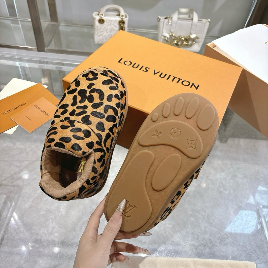 LV Louis Vuitton Yeti