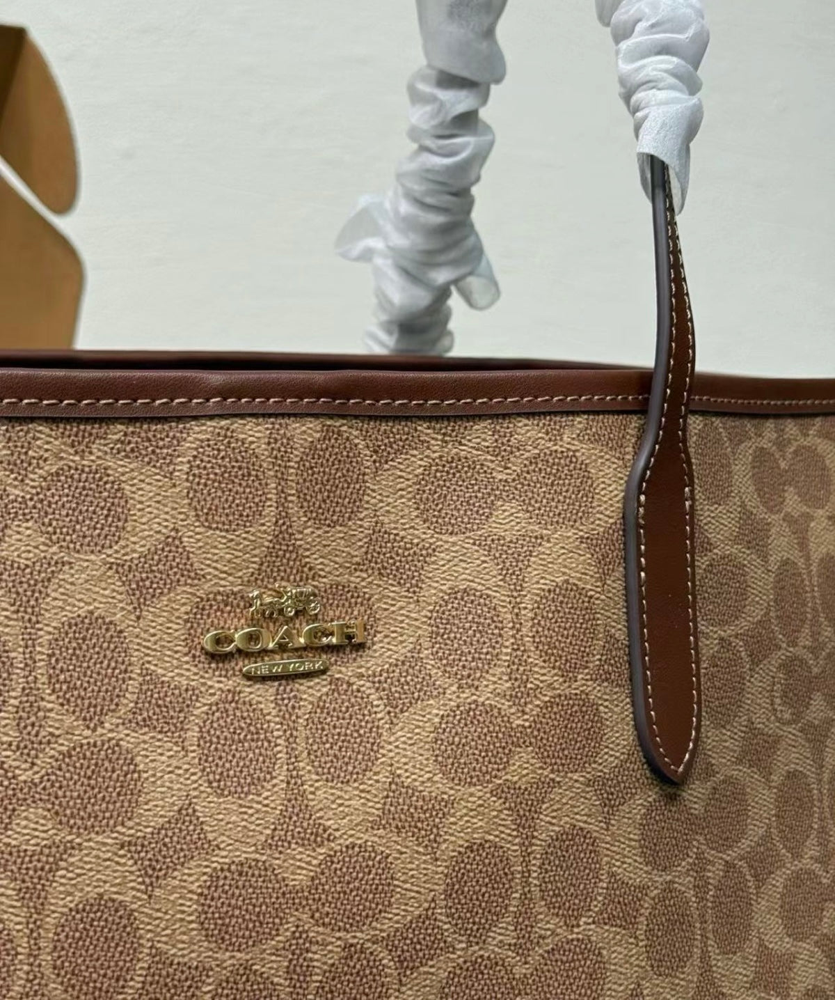 Coach City Tote Bag In Signature Canvas