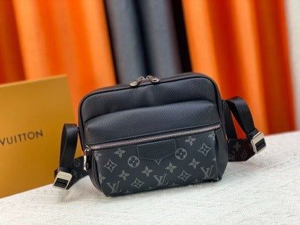 LV Louis Vuitton Monogram Eclipse