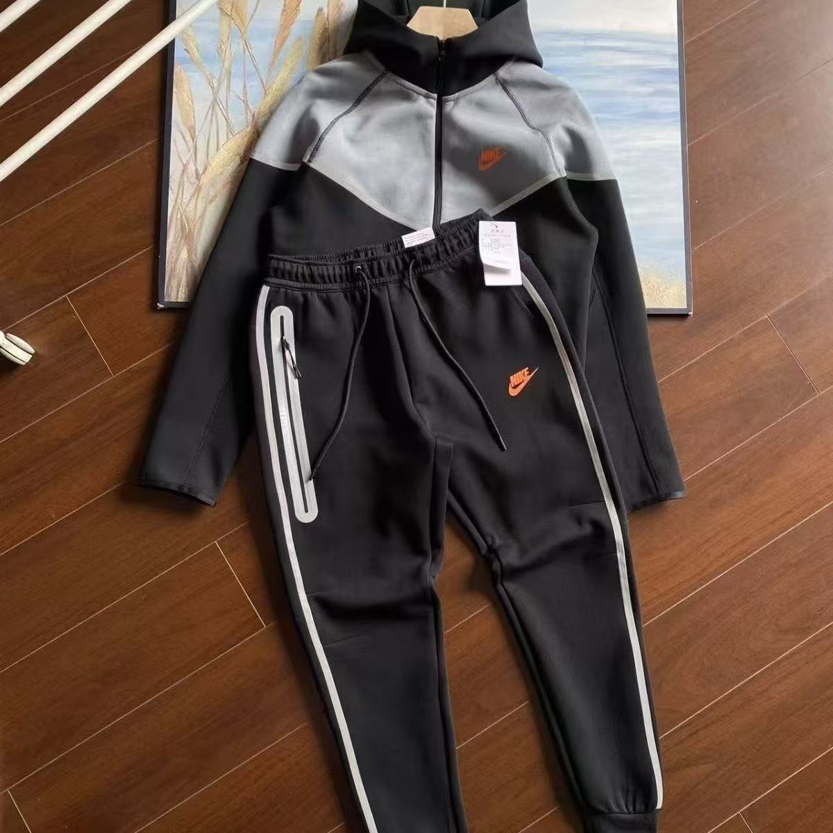 Conjunto Nike Tech