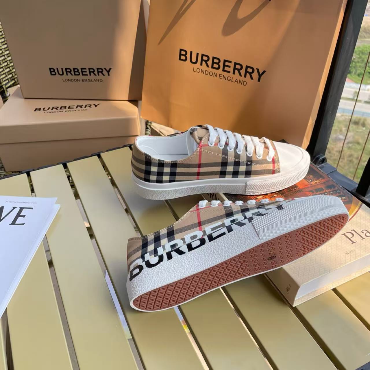 Sapatilhas Burberry Larkhall Xadrez Vintage