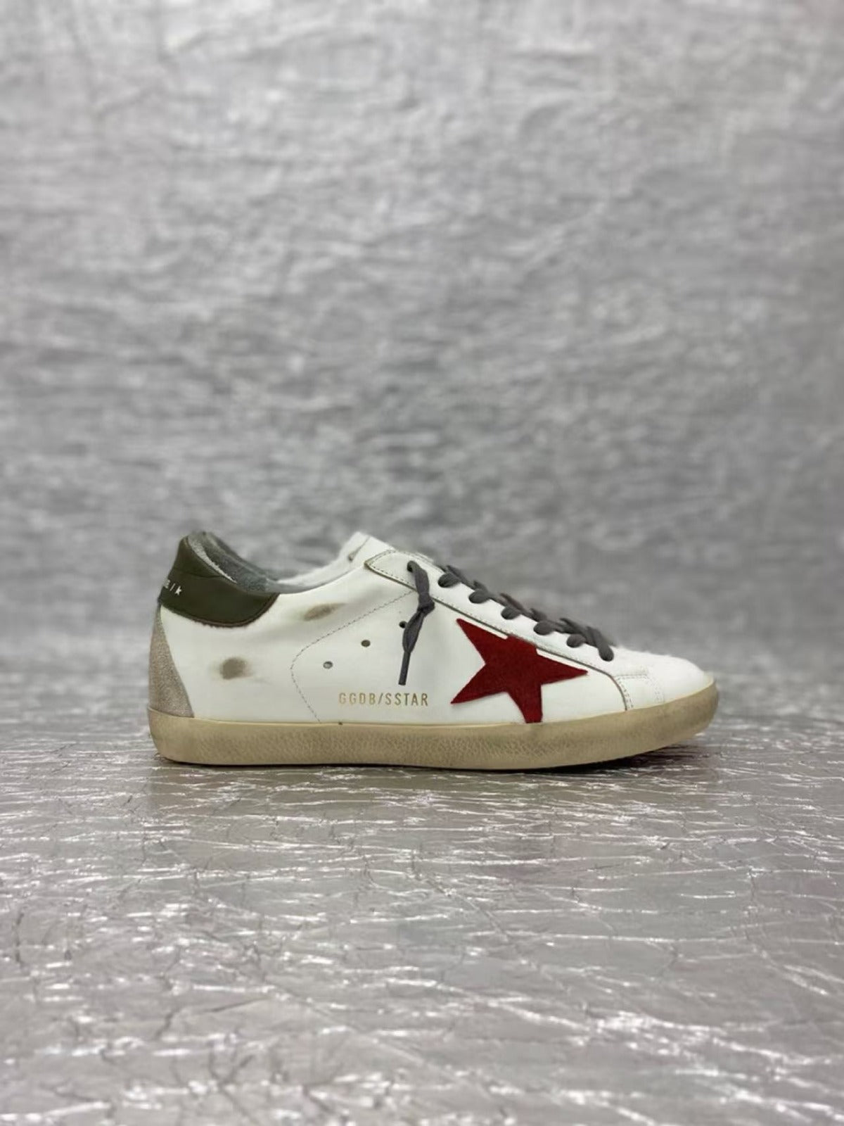 Golden Goose Super-Star