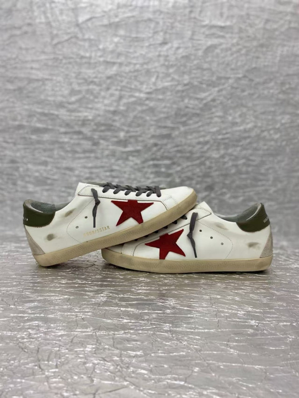 Golden Goose Super-Star