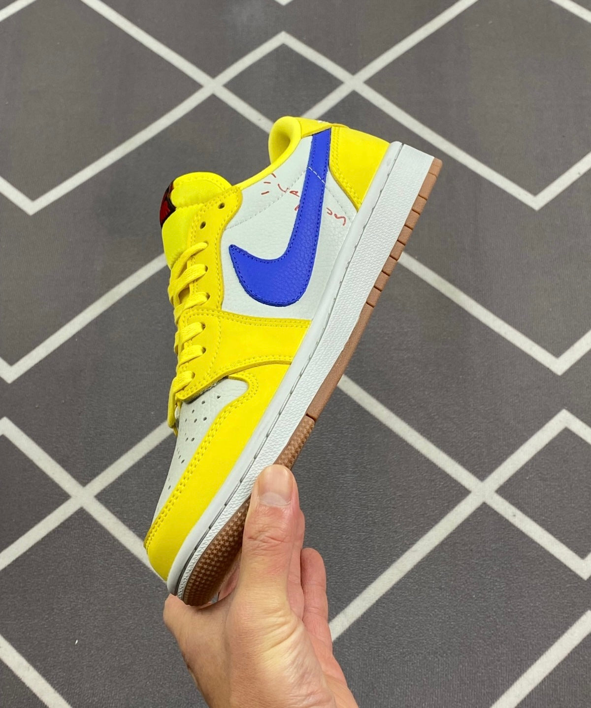 Nike Air Jordan 1 Retro Low OG SP "Canary" x Travis Scott
