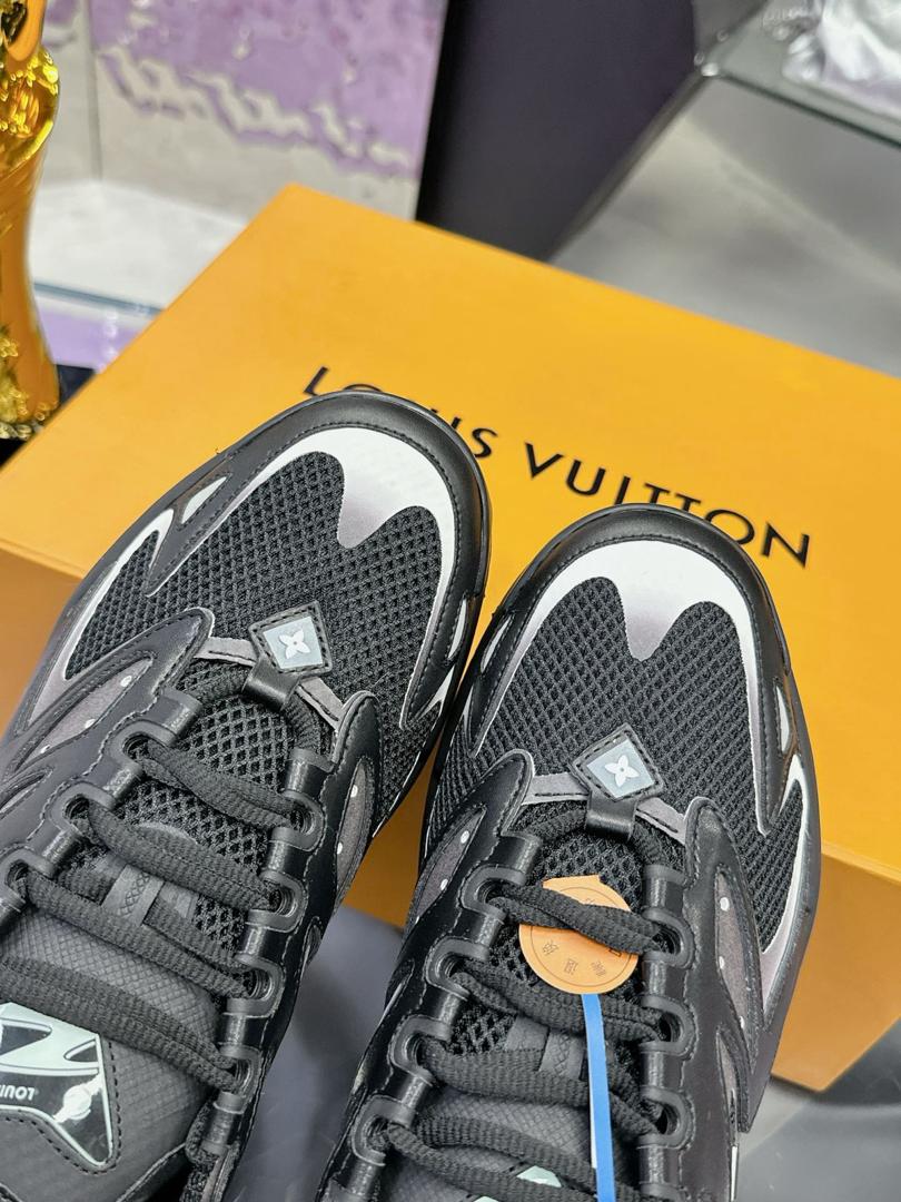 LV Louis Vuitton Trainer (Novo Modelo)