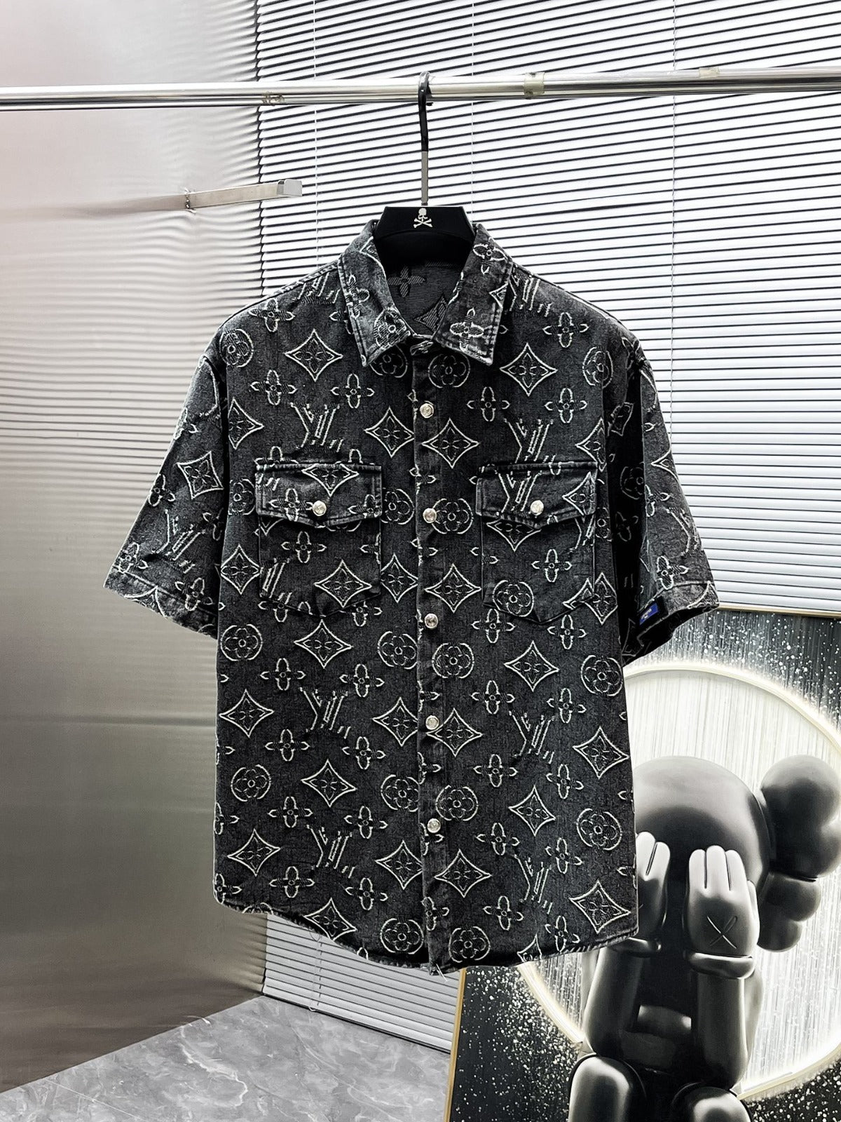 Conjunto LV Louis Vuitton monograma LV em ganga