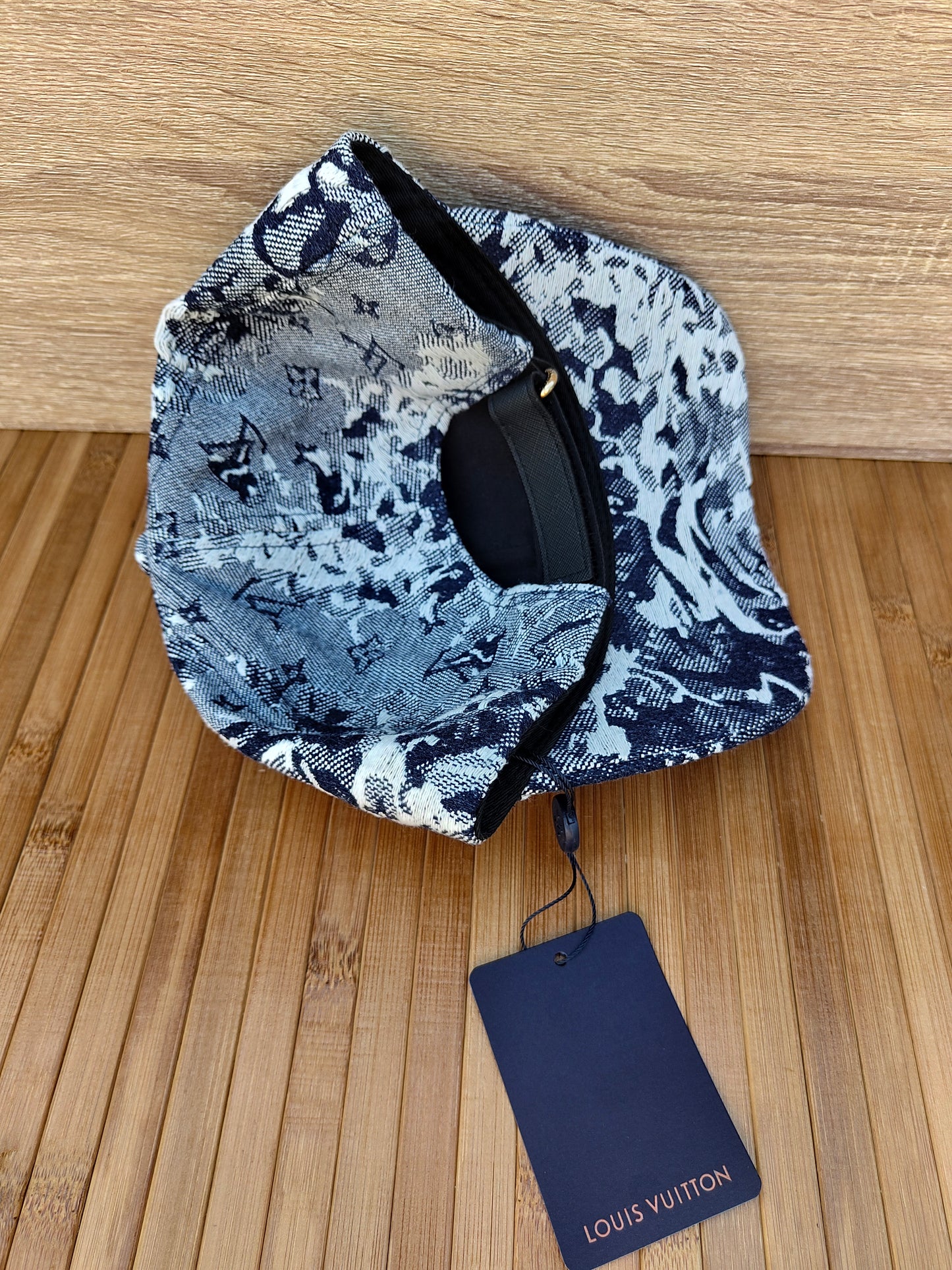 Boné LV Louis Vuitton
