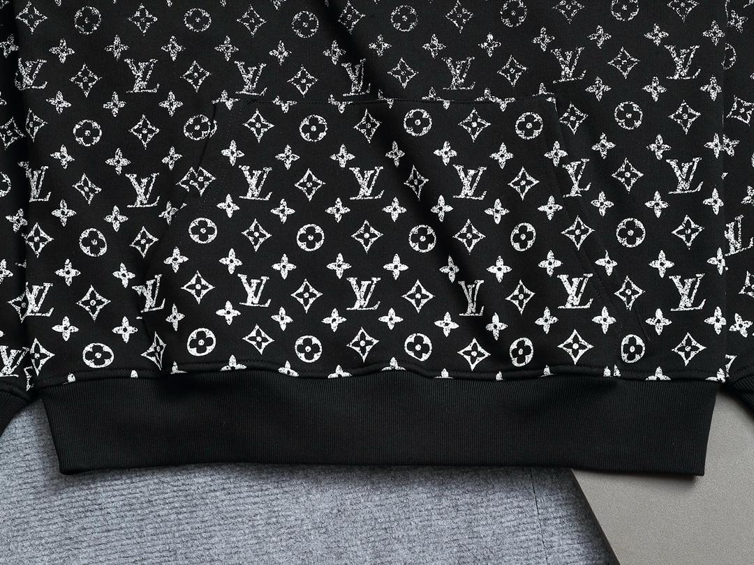 Louis Vuitton Monogram Sweatshirt