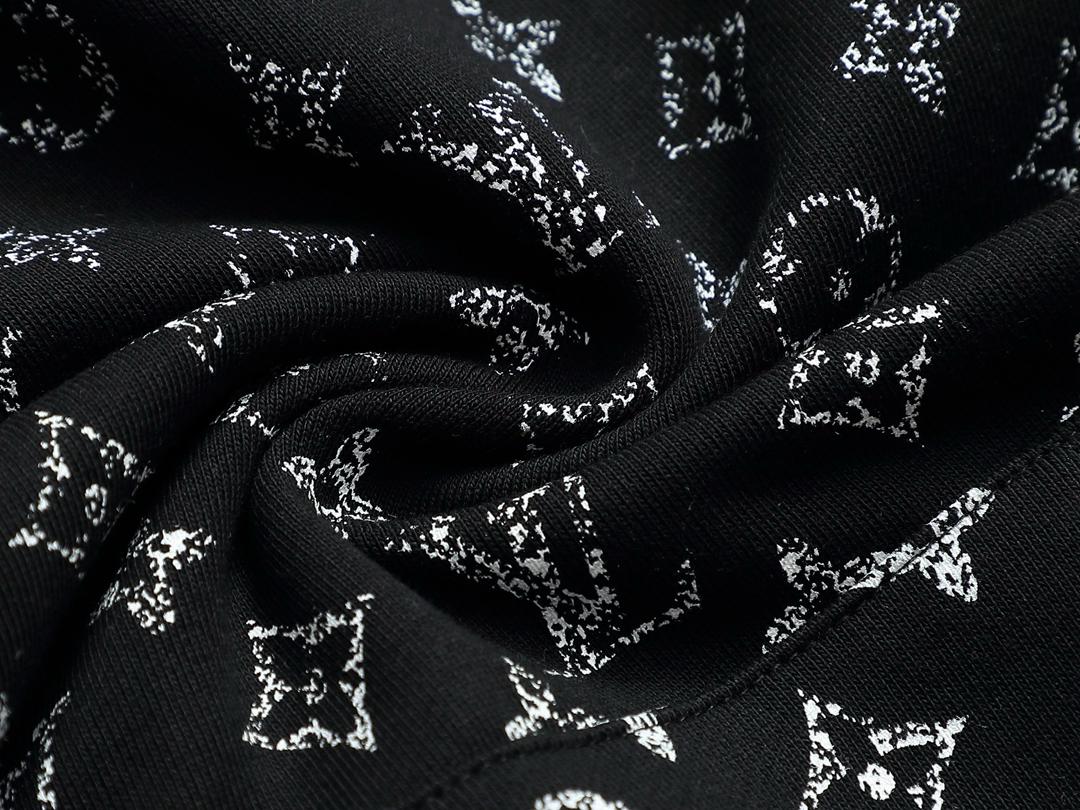 Louis Vuitton Monogram Sweatshirt