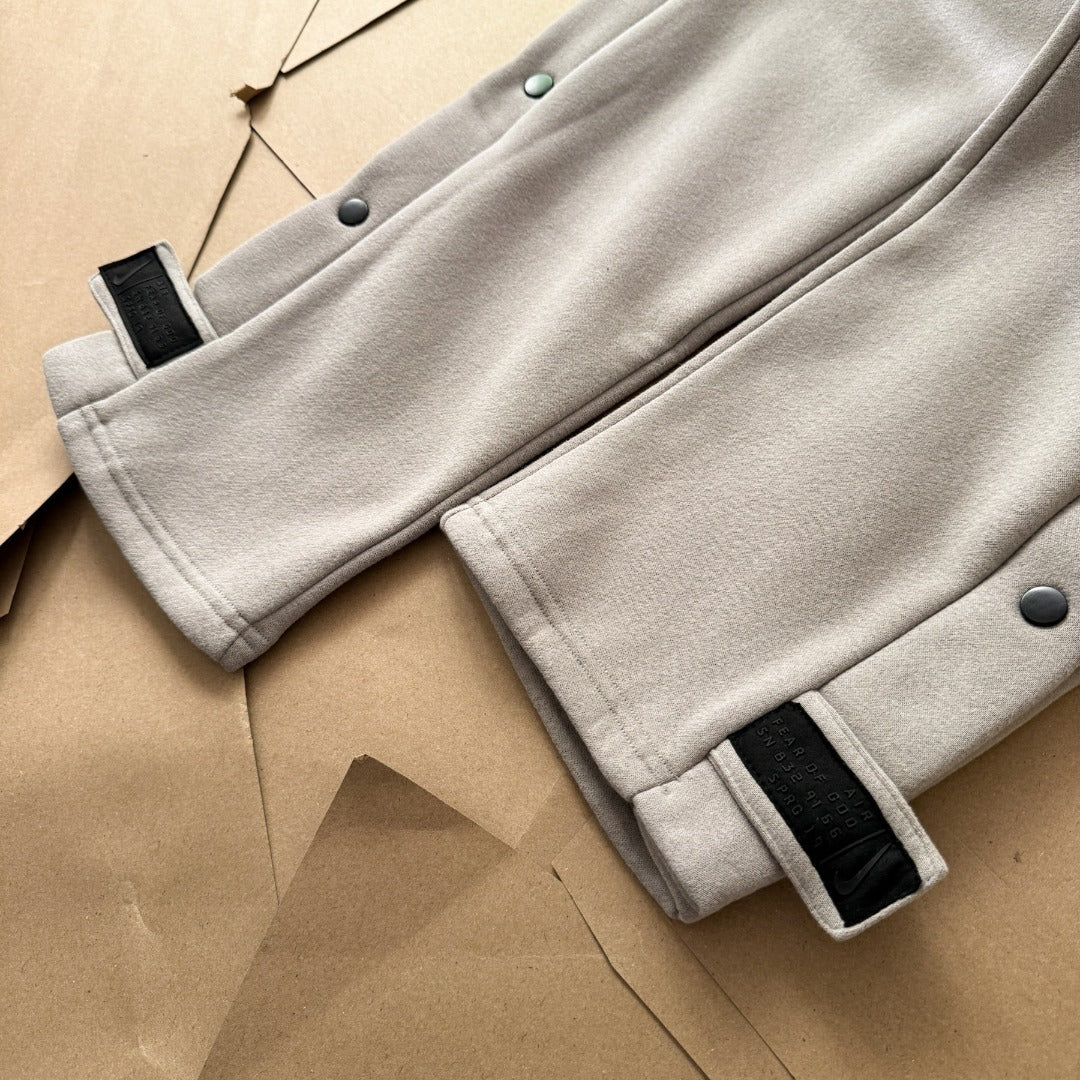 Calça Nike x Fear of God Warm-Up Tear Away