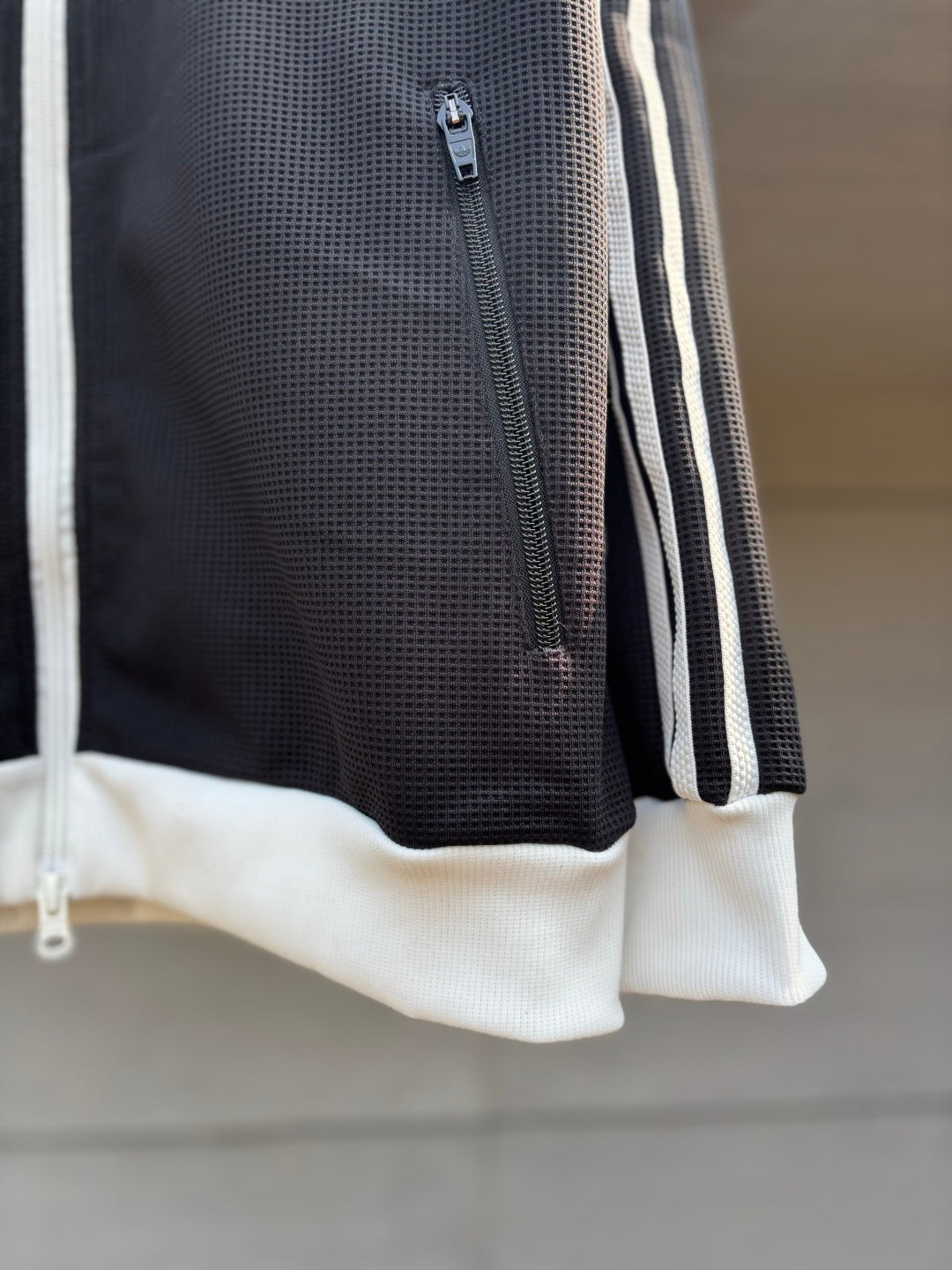 Adidas Originals Malha Track Top Negro + Blanco